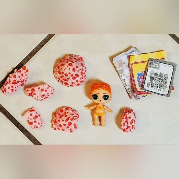 LOL Surprise Dolls Mini Sweets Series Sweet Peach - Picture 2 of 4